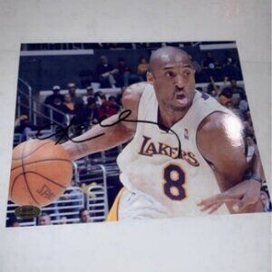 - Kobe Bryant signed 8x10  photo